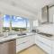 2 BR Oceanview Condo Coral Shell 3e