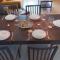 Rural Retreat 2 Bedroom Apartment with Communal Pool