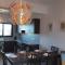 Rural Retreat 2 Bedroom Apartment with Communal Pool