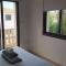 Rural Retreat 2 Bedroom Apartment with Communal Pool