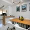 MyCyprusStay - Jo's Lovely 2 Bedroom Modern Apartment