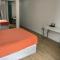B - Elegent 2 Bedroom Modern Townhouse