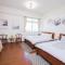 Downshifters House