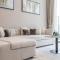 JVC apartment Sleeps 4 with Pool and Gym