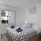 Apartament amb piscina i aparcament - Baixos amb jardinet