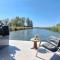 AquaHome - NP de Biesbosch - Bijzonder overnachten op een houseboat!