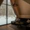 Holmen Husky Lodge