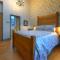 Little John Hotel