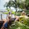 The Yak Lake House - Hostal Bacalar