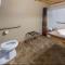 Rock Crest Lodge & Cabins