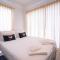 RQ Bangkok Sukhumvit 50 by Collection O