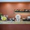 B&B HOTEL Nîmes Caissargues