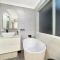 MetaWise Cozy Family Room3 in Shared Home Free Parking