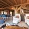 Chalet pour 8 avec cheminée, proche des pistes, WiFi, garage, non fumeur - FR-1-304-110