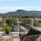 Lightview Escape - Mount Keira Vista by North Beach