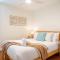 Oceanfront 2BR apartment near Beach Free Wi-Fi