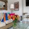 Ocean Drive Deluxe Apartment Continental Breakfast & Tray