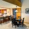 Top Floor Luxury, Sauna, Private Pool, Lake Bellaire Beach, 5 beds, 4 full bath