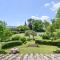 Stunning Home In Sutri