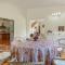 Stunning Home In Sutri