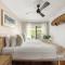 Aloha - Noosa Pde - location and beach style