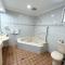 Bushmans Motor Inn