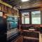 Nature Lovers Paradise Uncle Toms 3BDR Cabin 5644