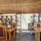 Traveler Hostel 2