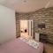 Rose Garden Omax Apartments
