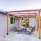 @ Marbella Lane – Contemporary Sophisticated Home