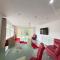 Cheerful 2 Bedroom Bungalow fully Furnished
