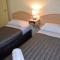 Warwick Vines Motel