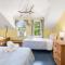 Stunning Water Views Sleeps 14