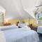 Stunning Water Views Sleeps 14