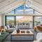 Villa Tihi- Hot Tub- Lake View- Gas Fire- BBQ- AC
