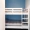 Studio cabine avec balcon près des commerces - FR-1-323-424