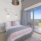 Luxurious 2-Bedroom Spa Apartment with Ocean Views