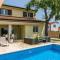Villa Tina