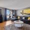 Modern 2 bedroom next to Stampede, 17th w Parking