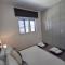 Stylish 3BR apt - modern decor balcony & pool - close to the beach and amenities