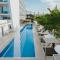 Seasons Hotel (Adults Only)