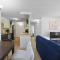Stylish 2BR by Stampede Free Parking Terrasse
