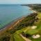 OMG the Views! Your Luxury Bay Retreat Awaits!