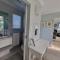 Modern Solar powered 1 bed studio apartment with amazing views