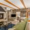 6 Bedroom Stunning Home In Malinska
