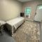 Cozy Room Near Downtown Hendersonville