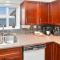 The Beach House Suite by EMR Vacation Rentals