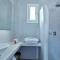 Mykonos Waves Beach House & Suites