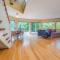 North Lake Waterfront Home by EMR Vacation Rentals