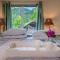 North Lake Waterfront Home by EMR Vacation Rentals